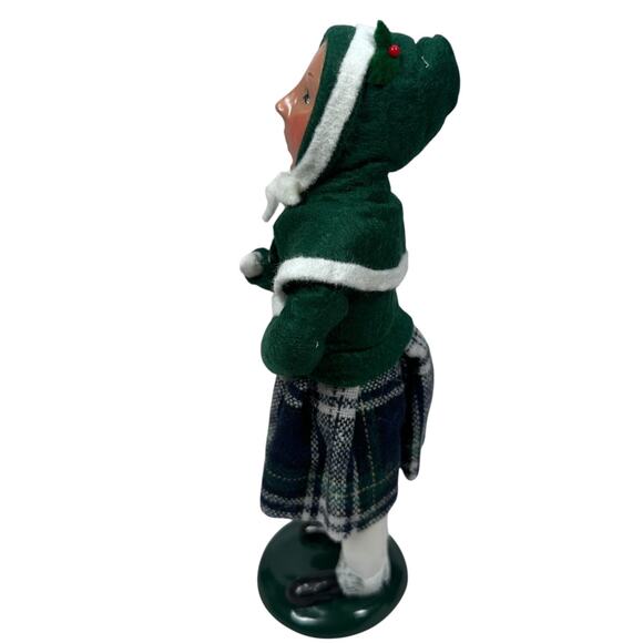 Vintage Byers Choice Carolers Girl Doll Figurine 10" Christmas Limited 8/100 - Picture 5 of 8